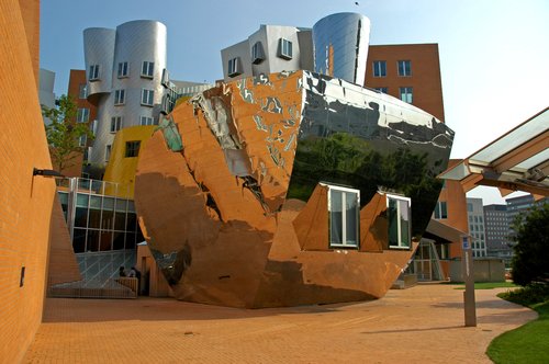 MIT Stata:  Shiny Object on the Terrace