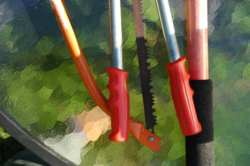 Gardening Tools (Glass Table)