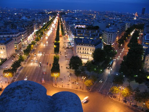 Avenue Champs Elysees